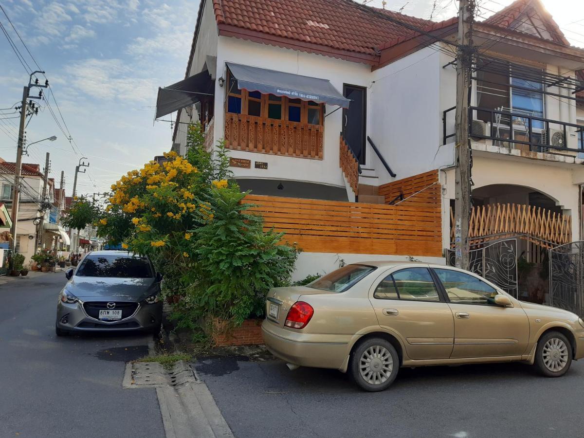 Appartamento A & P House Bangkok Esterno foto