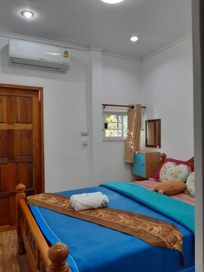 Appartamento A & P House Bangkok Esterno foto