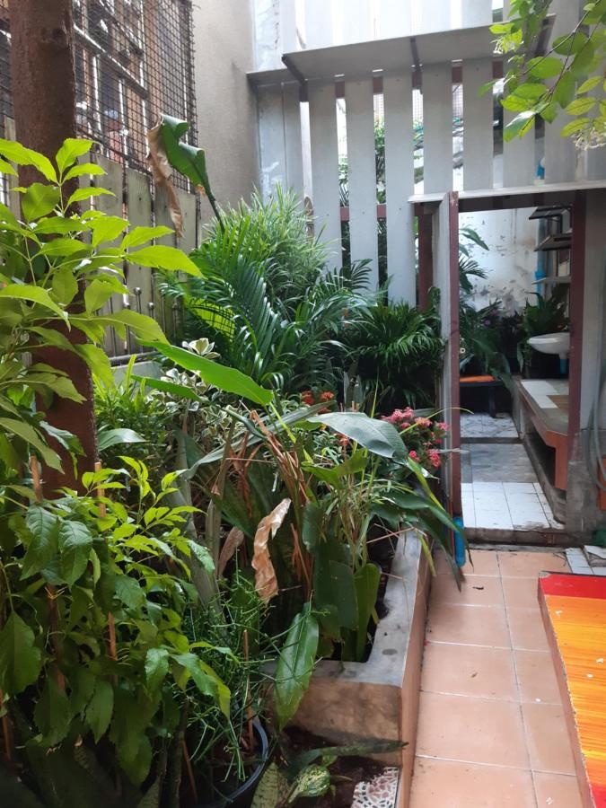 Appartamento A & P House Bangkok Esterno foto